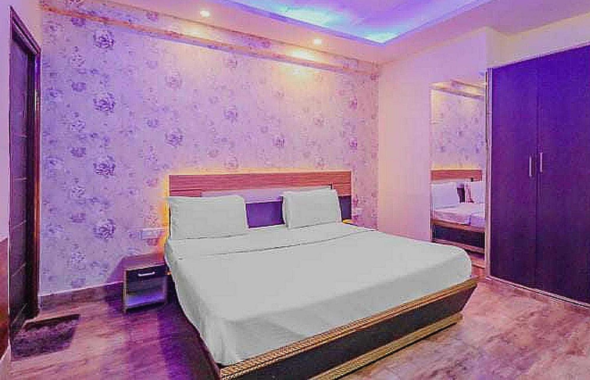 Super Hotel O Vivaan Residency Rohtak Экстерьер фото
